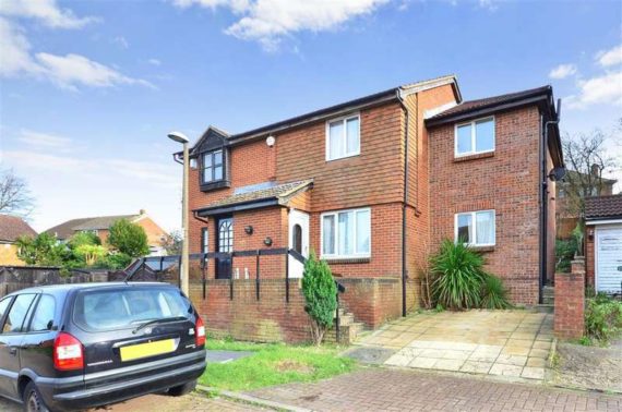 4 Bedroom Semi-Detac...